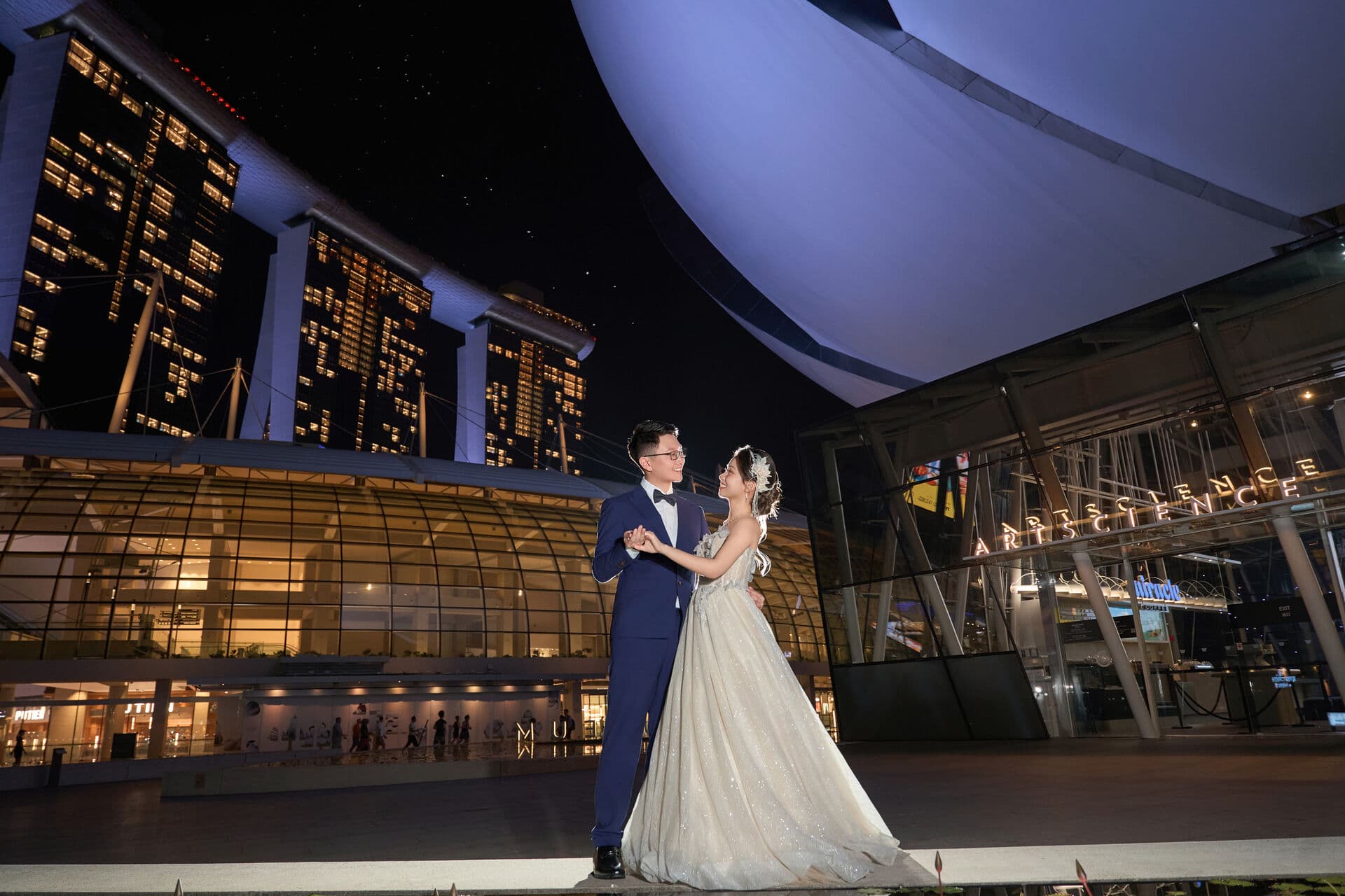 Night shot at Marina Bay Sands